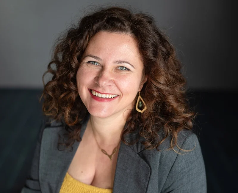 Villányi Sára házasság megmentése